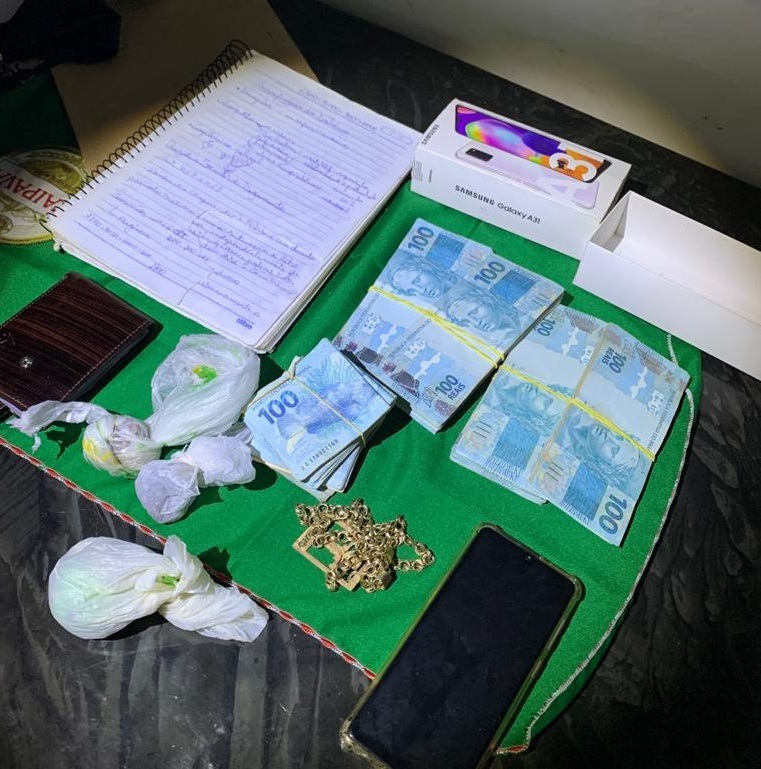 Polícia prende líder do tráfico em Peixoto de Azevedo e apreende R$ 32 mil