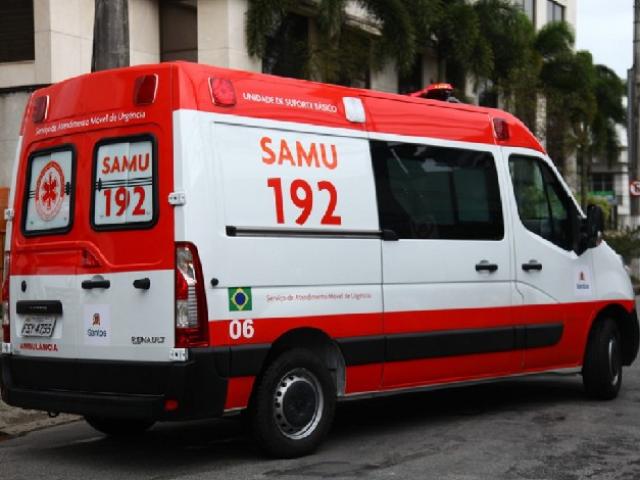 Idosa de 65 anos é atropelada e arrastada por cerca de 30 metros em avenida