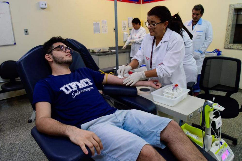 MT Hemocentro orienta a doar sangue antes da vacinação contra Covid-19