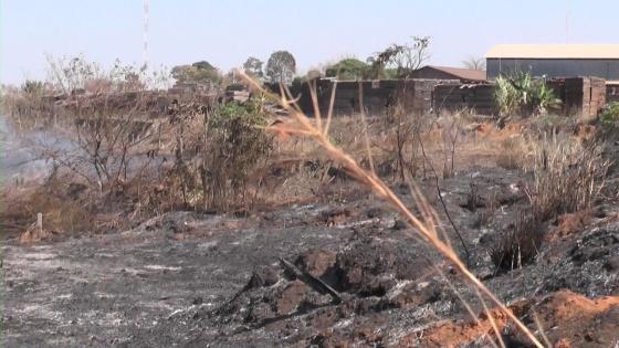 Incêndio em área verde por pouco não atinge pátio de madeireira em Juína