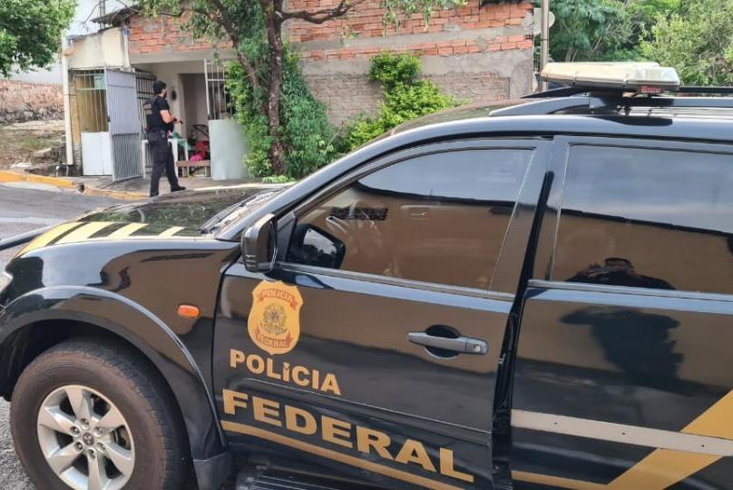 PF cumpre 496 mandados contra tráfico de drogas e armas em Mato Grosso e 9 estados