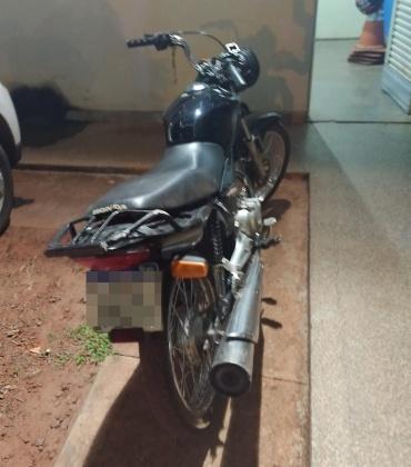 ‘Empinadores’ de moto tentam atropelar policiais militares em Juína; um adolescente infrator foi apreendido