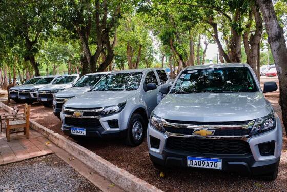 Governo do Estado entrega 15 veículos para Diretorias Regionais de Educação