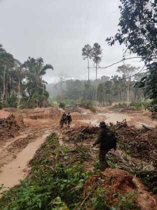 Polícia Federal prende cacique e servidor da Funai por receberem propina de garimpeiros em Juína e região