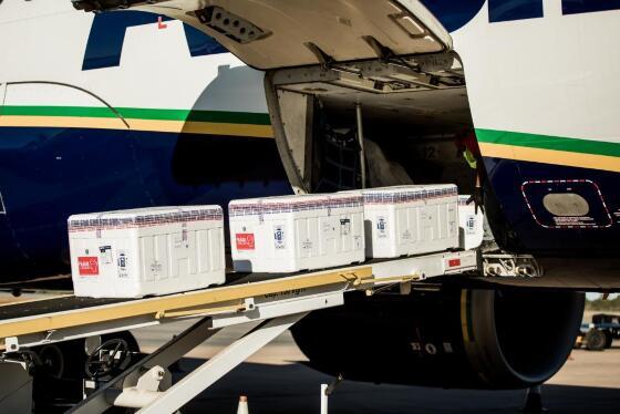 Mato Grosso recebe 98 mil doses de vacinas contra a Covid-19