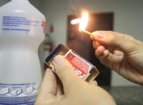 Mulher ateia fogo no marido após ele descobrir que era traído