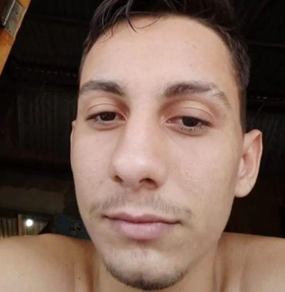 Jovem que bateu de frente com moto em carro não resiste e morre em Juína