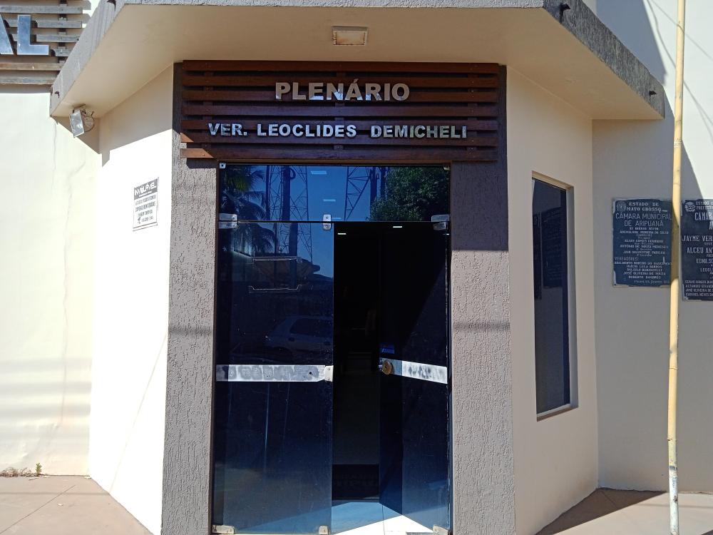 SESSÃO EXTRAORDINÁRIA E REALIZADA PARA VOTAÇÃO ETA E CONCLUSÃO RECAPEAMENTO ASFALTO DE ARIPUANÃ MT.