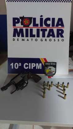 Motorista fura bloqueio policial, mas acaba preso com arma de fogo pela Força Tática de Juína