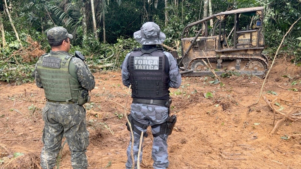 Operação Ambiental detém dois e apreende maquinários em área de desmate em Nova Monte Verde