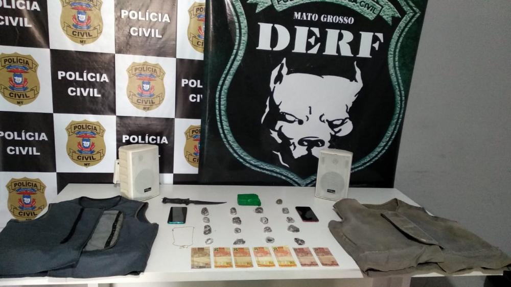 Polícia Civil prende traficantes que comercializavam drogas pelas redes sociais