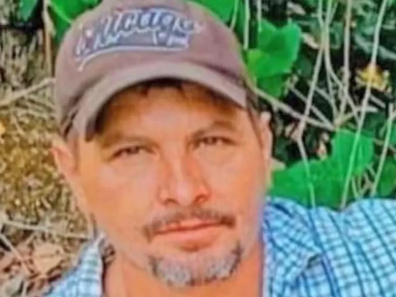 Homem que matou a filha e esfaqueou ex sogros morre em confronto com a PM