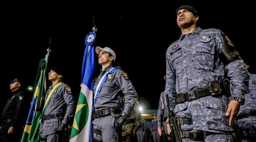 Governo de MT inicia entrega de fardamento e pistolas aos policiais militares nesta terça-feira (02)