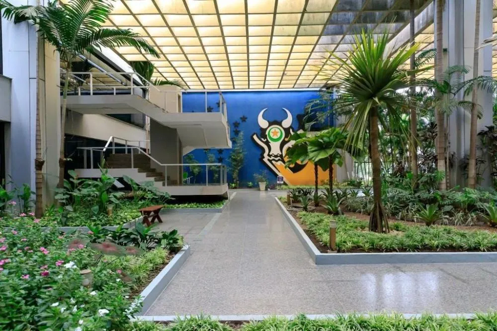 Governo sanciona lei que proíbe conteúdos sobre 'ideologia de gênero' em escolas públicas de MT