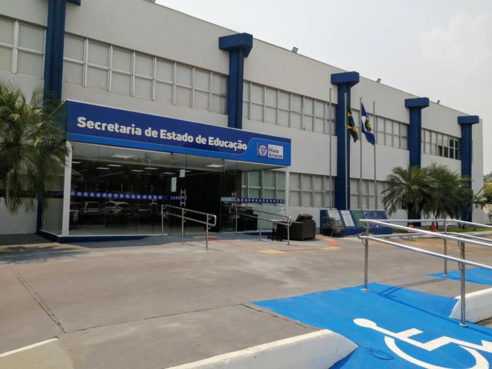 Seduc autoriza licença de servidores para mestrado e doutorado; veja critérios