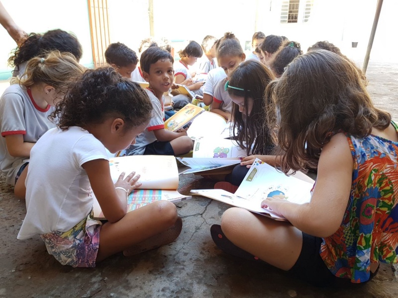 Adesão ao Programa Nacional do Livro e do Material Didático vai até 26 de fevereiro