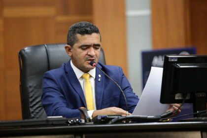 Projeto obriga concessionária a fotografar medidor de luz e água em MT