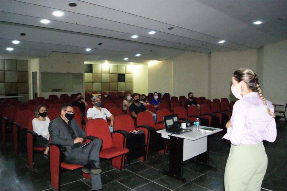 Peritos são treinados para processamento de amostras de crimes sexuais