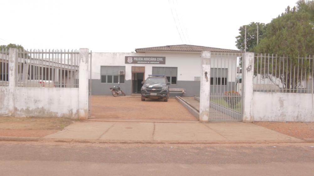 Aripuanã: Homem procura delegacia para registrar BO e policiais constatam mandado em aberto por homicídio