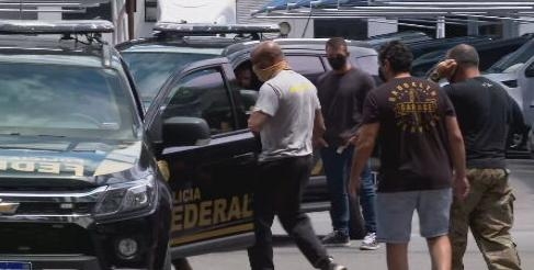 Anderson Silva dá treinamento a policiais federais, no Rio de Janeiro