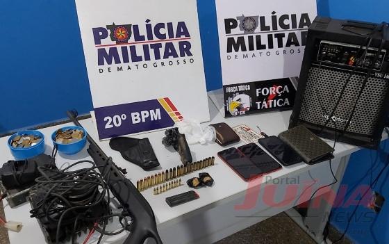 Casal preso pela PM estava com arma furtada de policial civil aposentado de Juína