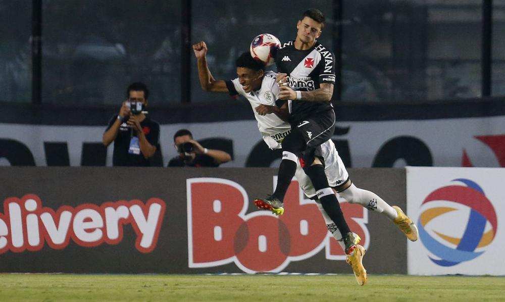 Botafogo e Vasco empatam em clássico em São Januário