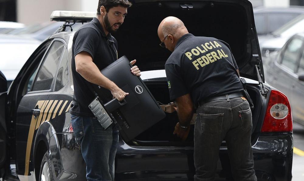 Polícia Federal apura falsa oferta de vacinas contra covid-19