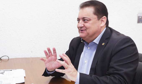 TJ bloqueia R$ 300 mil de deputado por participação no mensalinho da Assembleia