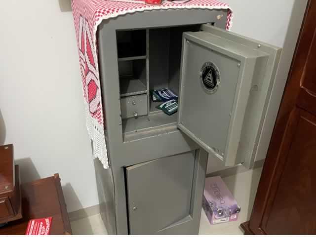 Bandidos em Colíder furtam casal de idosos deixando casa toda bagunçada. (Fotos)