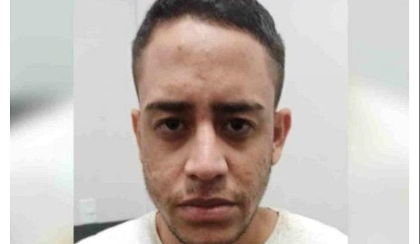 Jovem mata mãe com martelo, garfo e faca após “ouvir a voz do satanás”