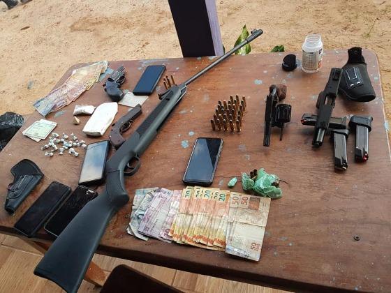 Autoridades policiais em Juína fazem balanço da mega operação deflagrada em distrito de Colniza; fotos e vídeo